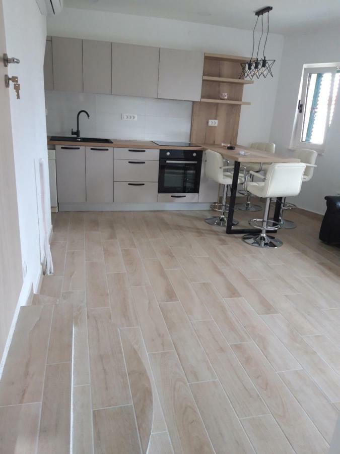 Apartments Lorio Vodice Eksteriør billede